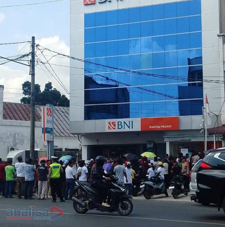 Bank BNI Kembali Berulah, Dana Nasabah Hilang dari Rekening Saat Nasabah Sedang Beribadah.